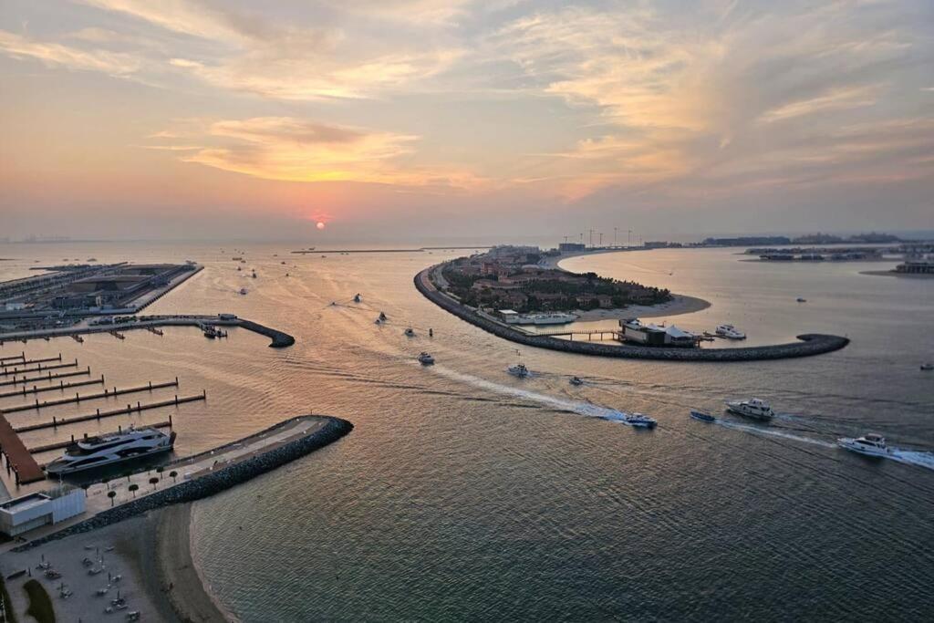 *private Beach* Ocean View Emaar Beachfront Apartment Dubai