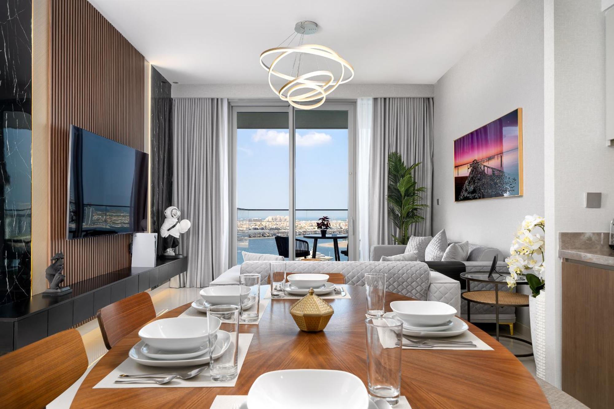 *private Beach* Ocean View Emaar Beachfront Apartment